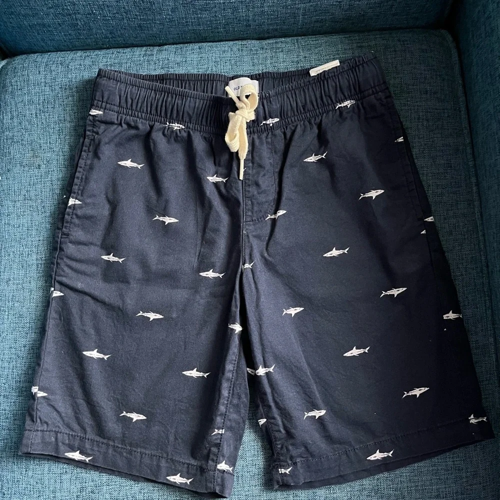 Lot of Old Navy shorts, Light blue, light green, light tan, navy with sharks 8
